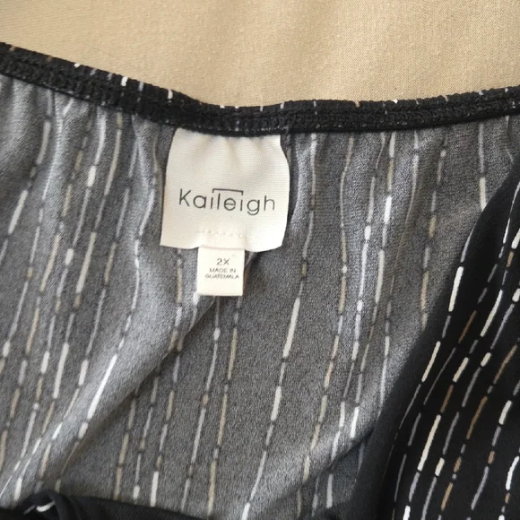 Women’s Striped Wide-Leg Jumpsuit - Picture 4 of 4